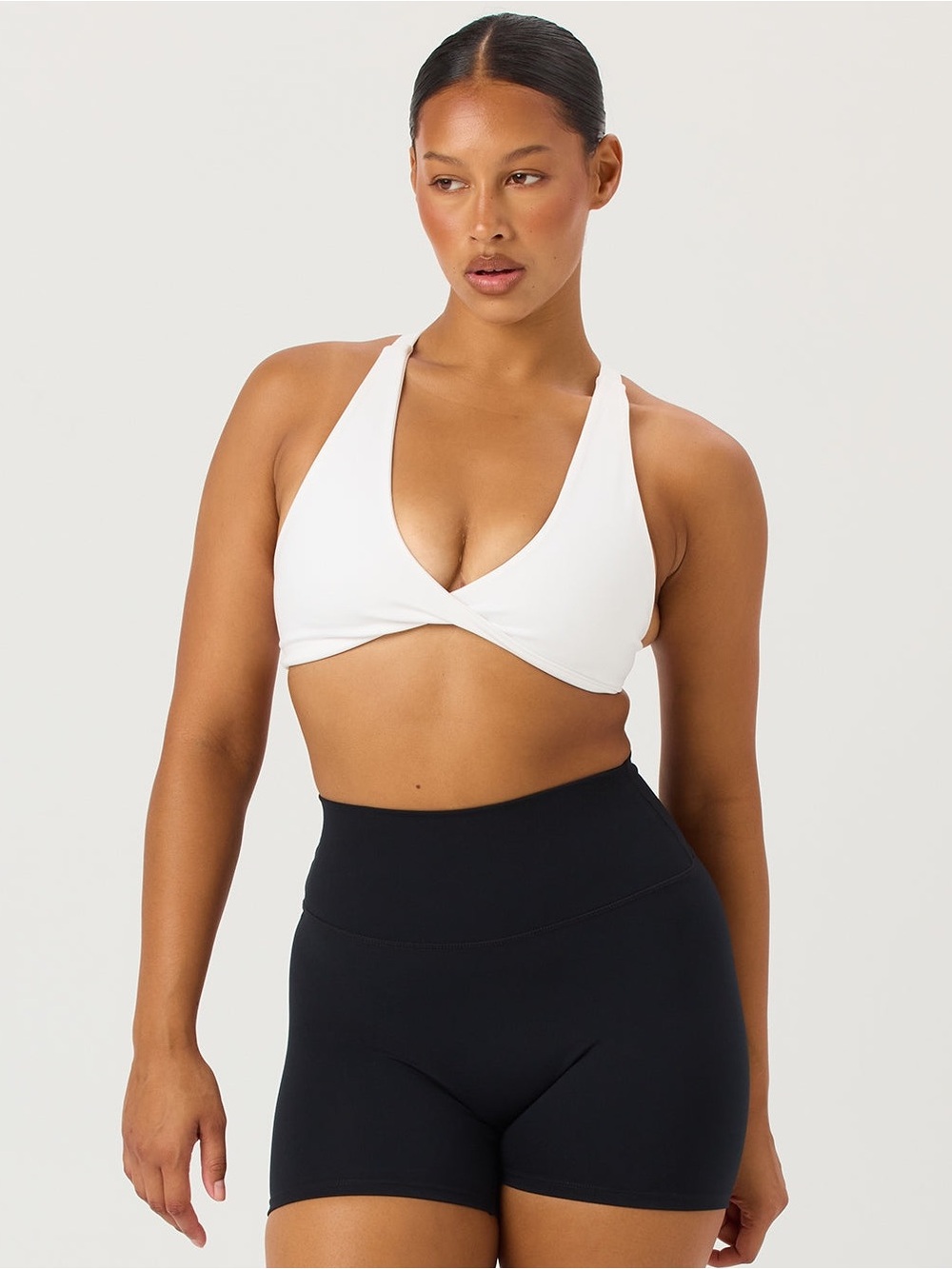 CBS Crop Shop Boutique Serenity Sierra Crop White Twist Front Sports Bra EUC M
